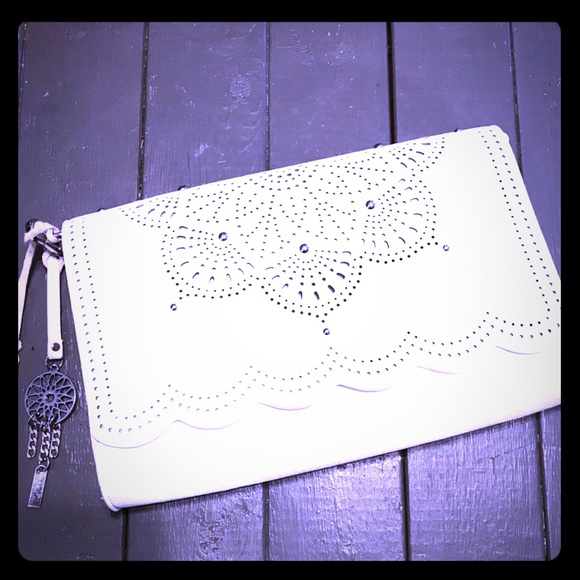 Jessica Simpson Handbags - ***FINAL PRICE DROP***Like-new Jessica Simpson bag